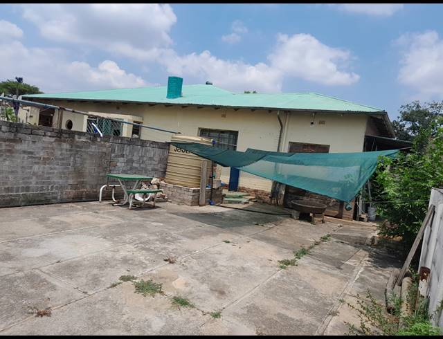 4 BEDROOM HOUSE FOR SALE IN BO-DORP